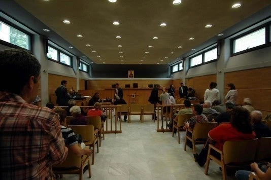 Βόλος: Ομολόγησε 5 δολοφονίες και στη συνέχεια τους «κούφανε»